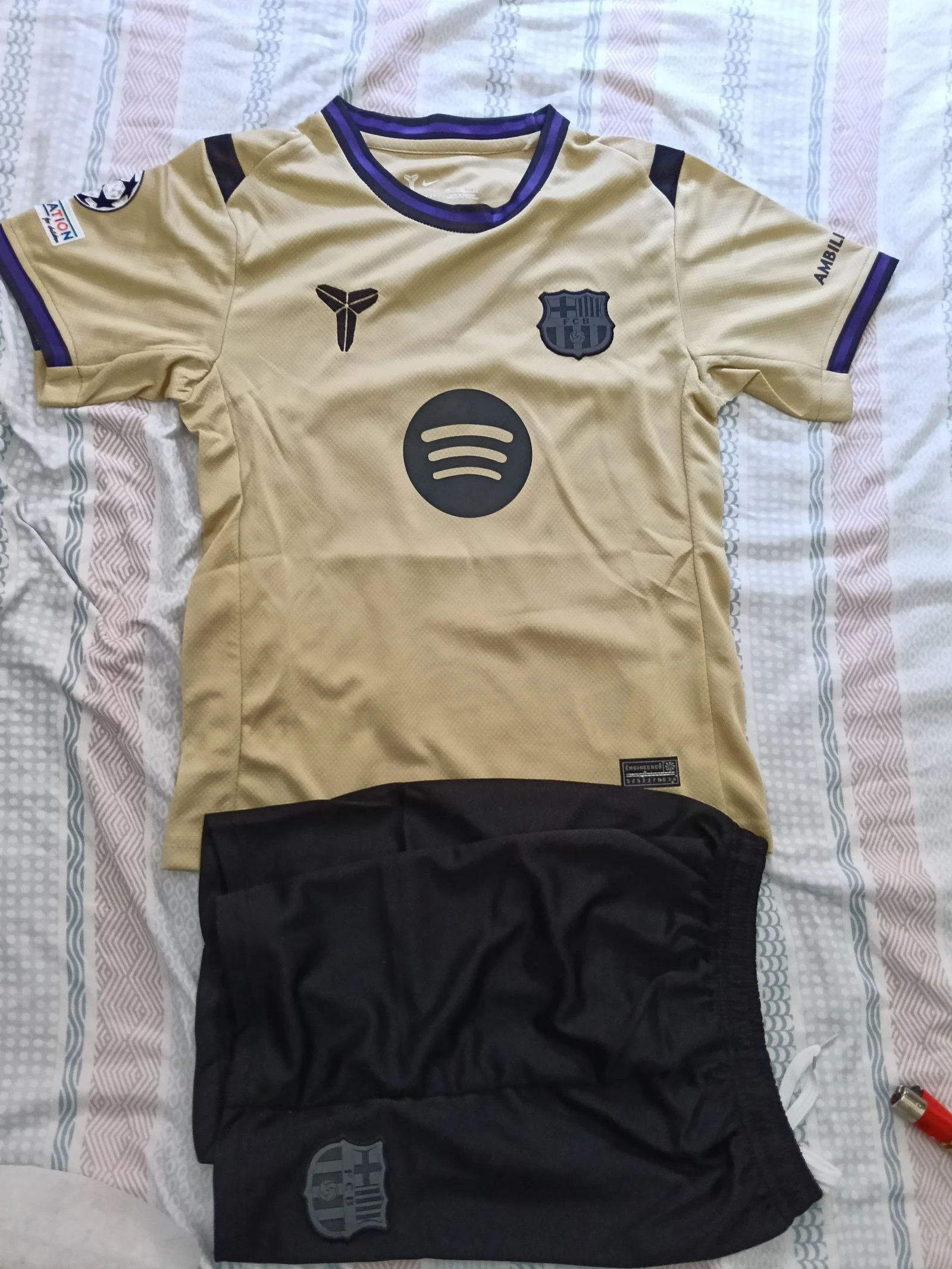 Conjunto de criança fc Barcelona 8 anos – photo 2